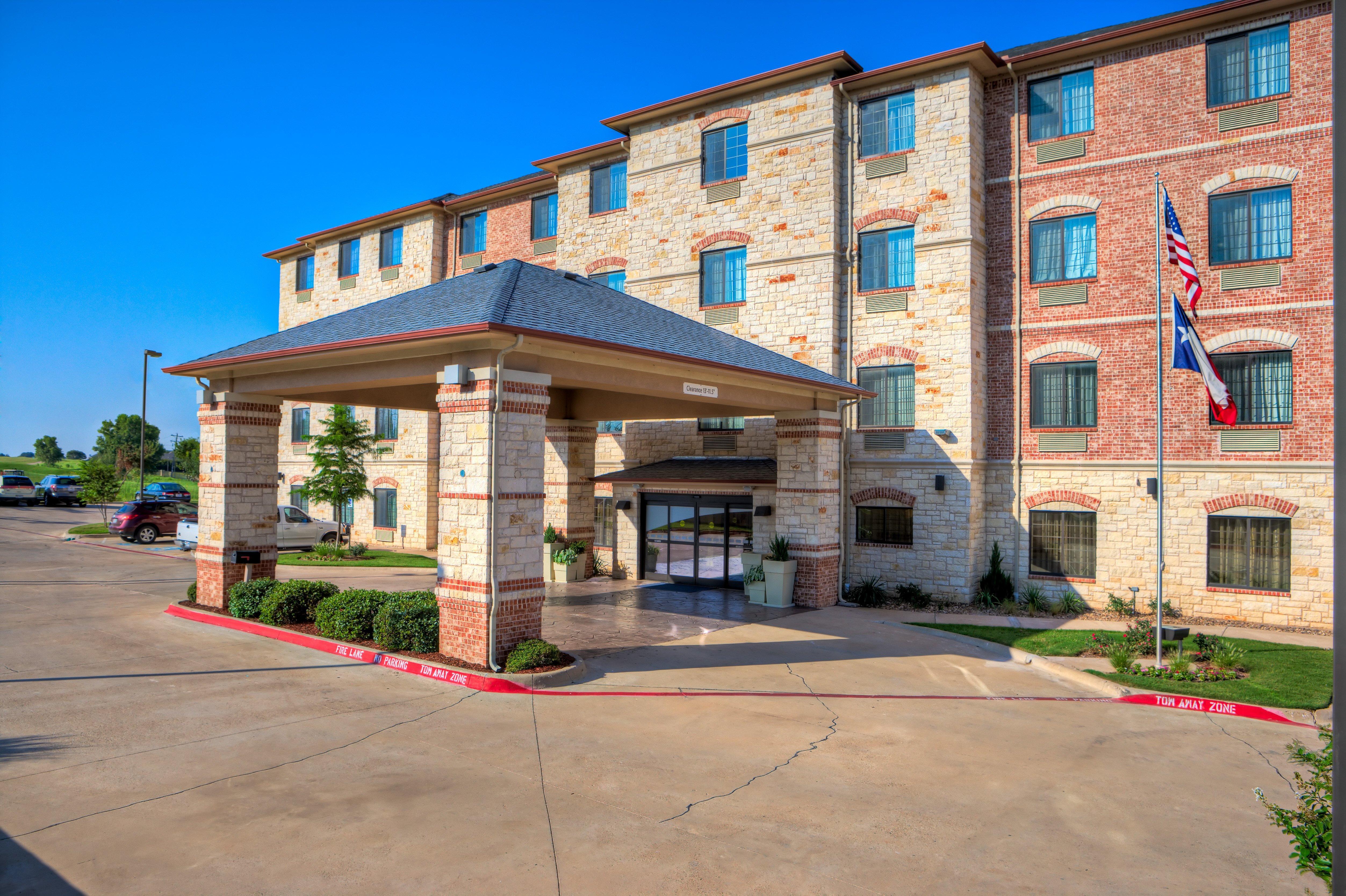 Holiday Inn Express And Suites Granbury, An Ihg Hotel Exterior photo